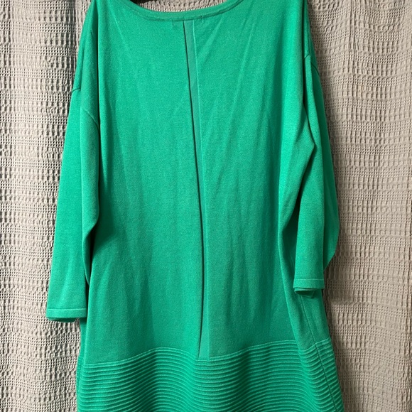 Elegant Teal Tunic Top - Picture 5 of 5